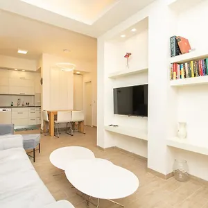 https://carmel-boutique-apartments-urban-forest.gethaifahotels.com